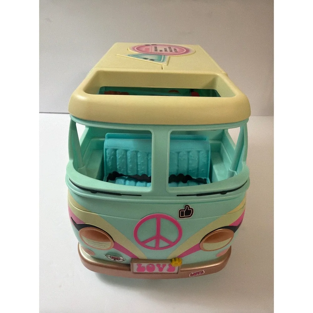 LOL Surprise 2-in-1 Glamper Fashion Camper Blue Pink Transforming Playset MGA